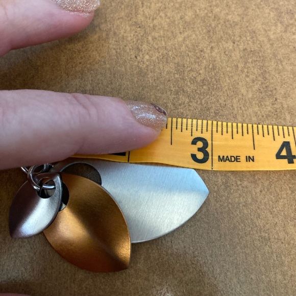 Earrings - Picture 3 of 5